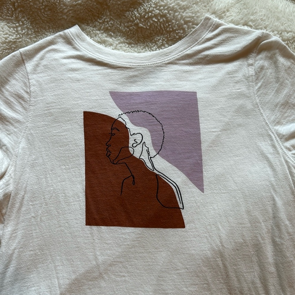 White t shirt